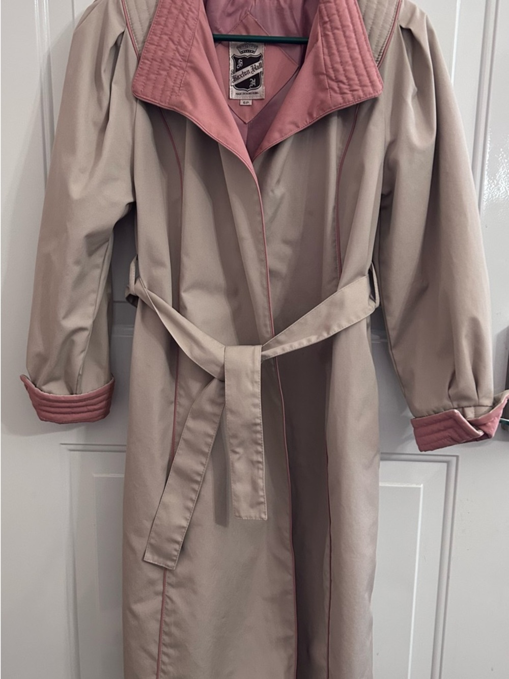 VTG Saxton Hall Womens Full Length Trench Coat Beige & Pink Size 6P Movie Prop